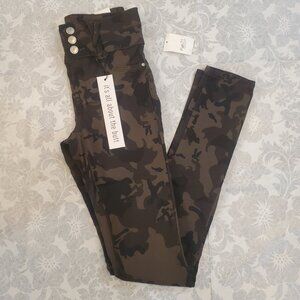 Super Stretch Camo High Waist Jeggings Skinny 😍 NWT Size 1/2